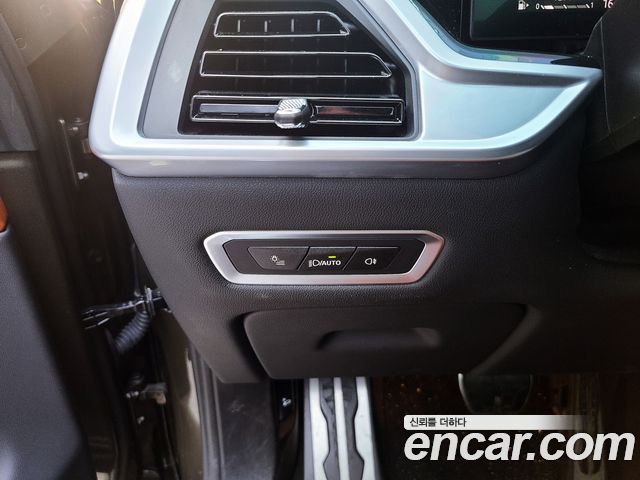 BMW X7 (G07) xDrive 40i M Sport 6STR 2024 — фото 18