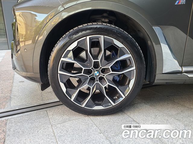 BMW X7 (G07) xDrive 40i M Sport 6STR 2024 — фото 24