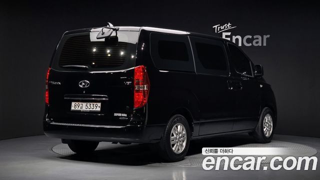 Hyundai Grand Starex Van 3-Seater Smart 2020 — фото 2
