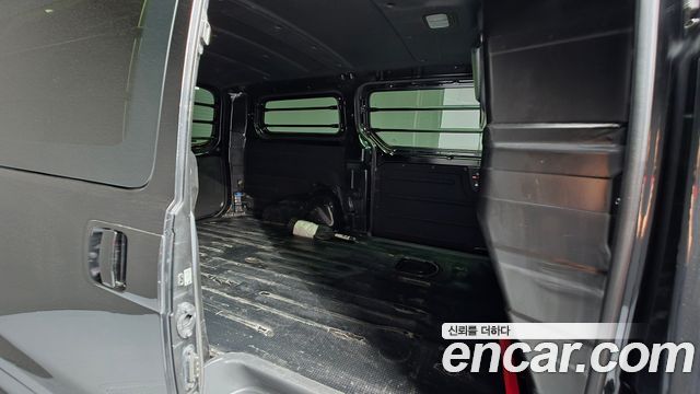 Hyundai Grand Starex Van 3-Seater Smart 2020 — фото 11