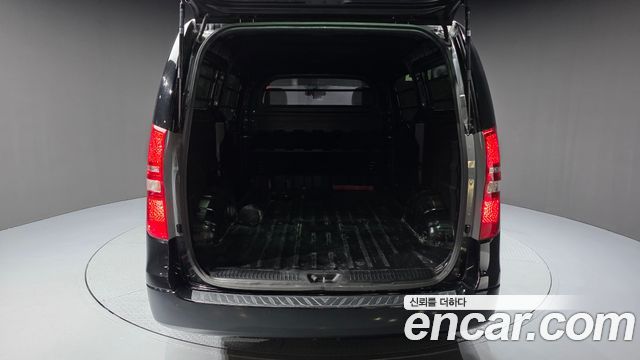 Hyundai Grand Starex Van 3-Seater Smart 2020 — фото 20