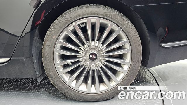 Kia K9 3.8 GDI AWD PlatinumⅡ 2019 — фото 21