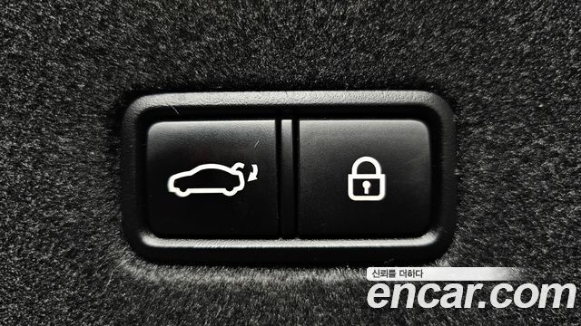 Kia K9 3.8 GDI AWD PlatinumⅡ 2019 — фото 36
