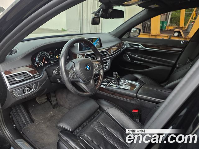 BMW 7 Series (G11) 750Li xDrive Luxury 2016 — фото 7