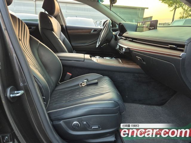 Genesis G80 (RG3) Gasoline 2.5 Turbo AWD 2022 — фото 8