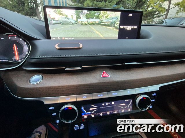 Genesis G80 (RG3) Gasoline 2.5 Turbo AWD 2022 — фото 16