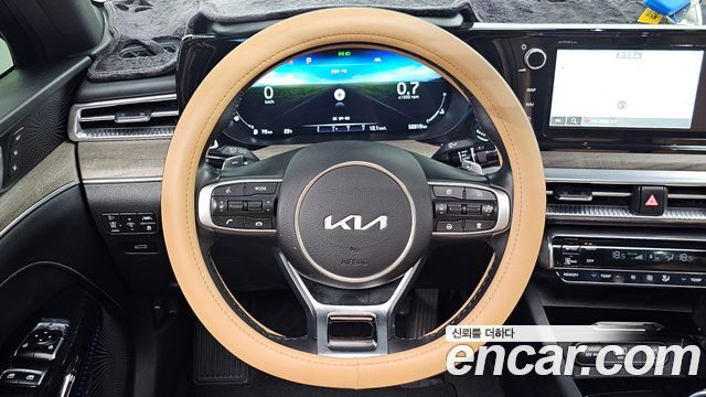 Kia K5 (III) 1.6 Turbo Signature 2023 — фото 16