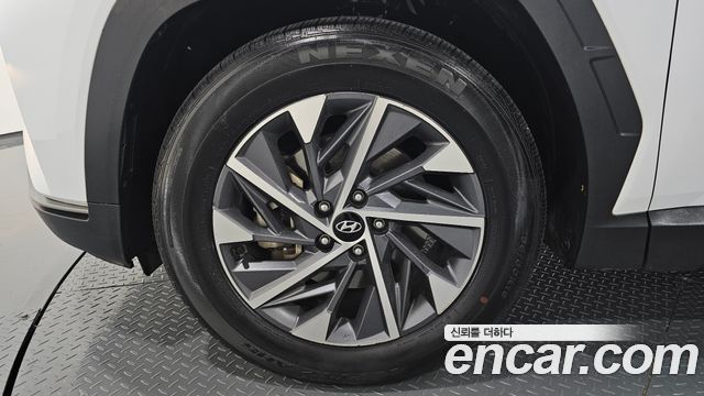 Hyundai Tucson (NX4) Gasoline 1.6 Turbo 2WD Premium 2022 — фото 5