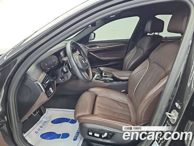 BMW 5 Series (G30) 520d xDrive M Sport Package Plus 2020 — фото 15