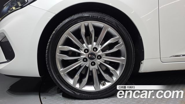Kia K7 Premier 3.0 GDI Signature 2020 — фото 5