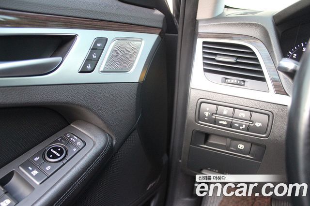 Genesis G80 3.3 GDI AWD Premium Luxury 2019 — фото 8