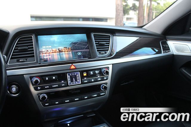 Genesis G80 3.3 GDI AWD Premium Luxury 2019 — фото 16