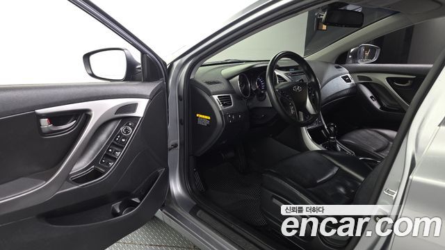 Hyundai Avante 1.6 GDi Modern Standard 2014 — фото 10
