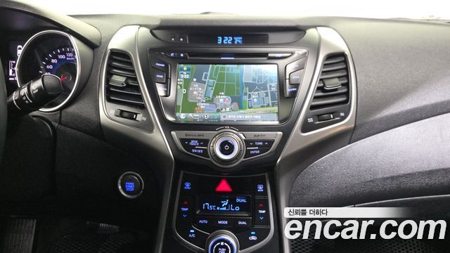 Hyundai Avante 1.6 GDi Modern Standard 2014 — фото 17