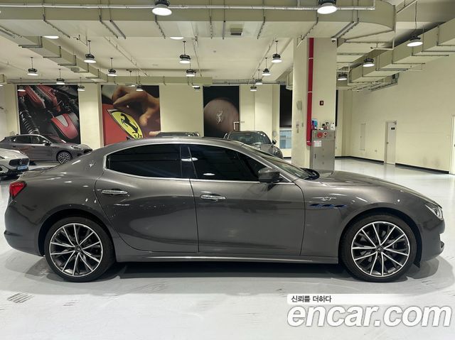Maserati Ghibli 2.0 GT 3rd 2023 — фото 3