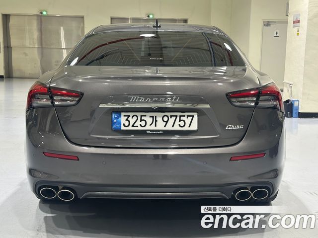 Maserati Ghibli 2.0 GT 3rd 2023 — фото 4
