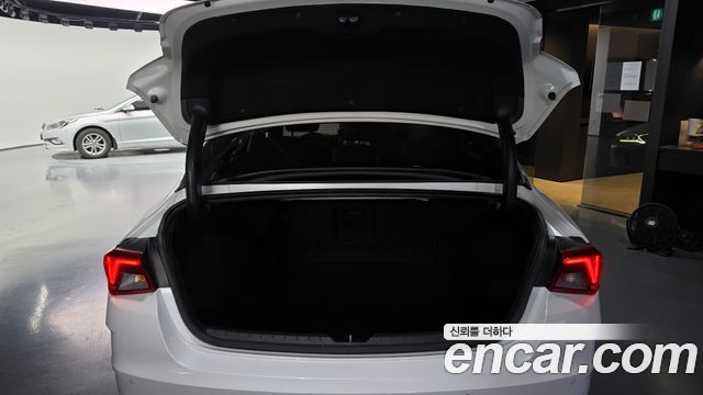 Kia K5 Hybrid (III) Signature 2023 — фото 18