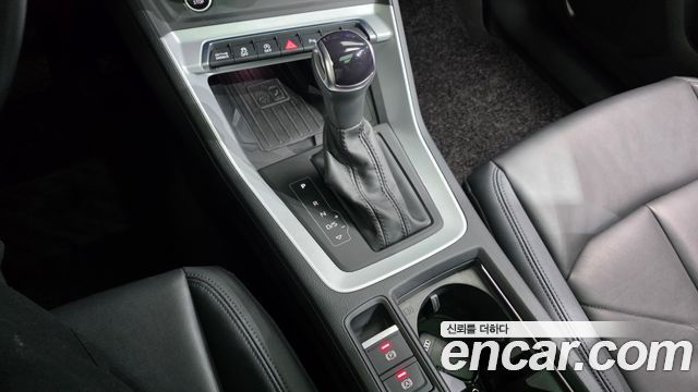 Audi Q3 (F3) 35 TDI Quattro Premium 2023 — фото 9