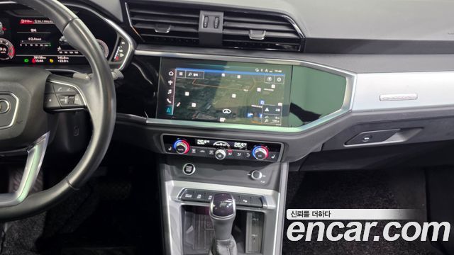 Audi Q3 (F3) 35 TDI Quattro Premium 2023 — фото 14