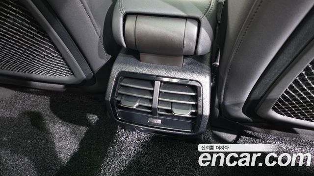 Audi Q3 (F3) 35 TDI Quattro Premium 2023 — фото 19