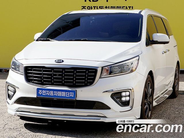 Kia Carnival Gasoline 9-Seater Noblesse Special