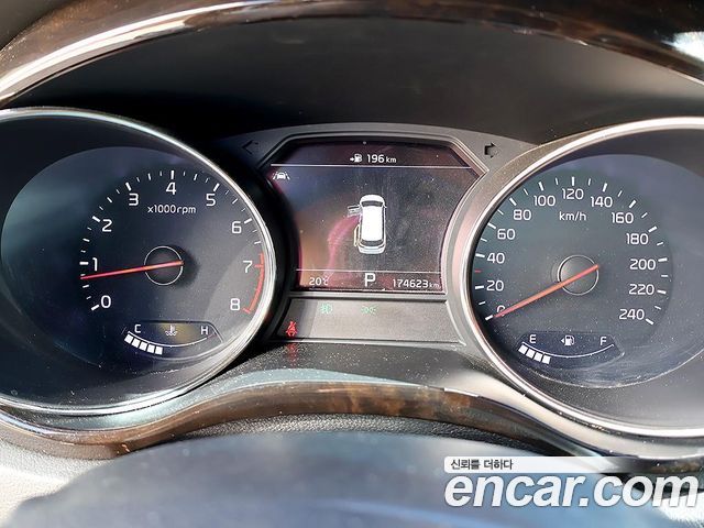 Kia Carnival Gasoline 9-Seater Noblesse Special 2019 — фото 6