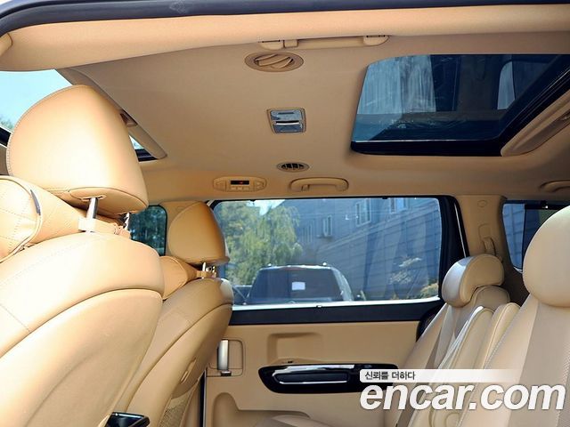 Kia Carnival Gasoline 9-Seater Noblesse Special 2019 — фото 15