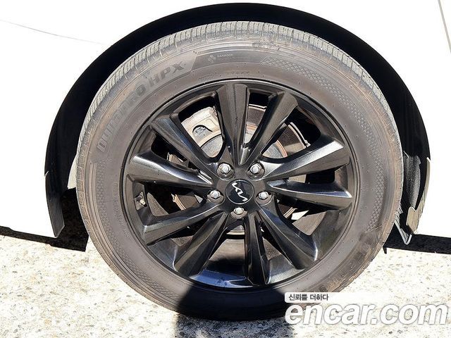 Kia Carnival Gasoline 9-Seater Noblesse Special 2019 — фото 22