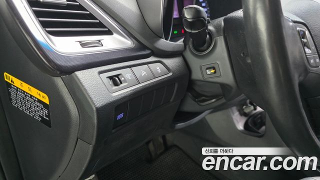 Hyundai Santa Fe (DM) Diesel(e-VGT) 2.0 2WD Premium 2015 — фото 16