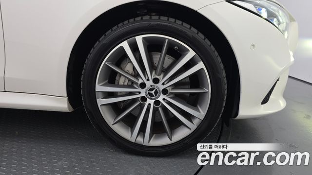 Mercedes-Benz CLS-Class (C257) CLS400d 4MATIC 2019 — фото 5