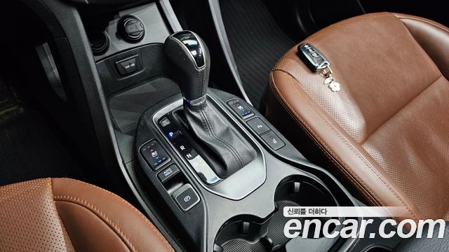 Hyundai Santa Fe (DM) Diesel(e-VGT) 2.0 4WD Exclusive Special 2015 — фото 9