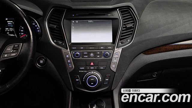 Hyundai Santa Fe (DM) Diesel(e-VGT) 2.0 4WD Exclusive Special 2015 — фото 14