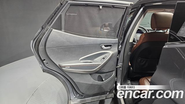 Hyundai Santa Fe (DM) Diesel(e-VGT) 2.0 4WD Exclusive Special 2015 — фото 25