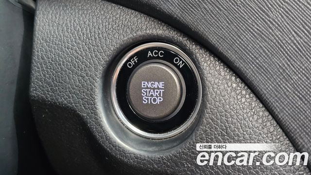 Hyundai Santa Fe (DM) Diesel(e-VGT) 2.0 4WD Exclusive Special 2015 — фото 28