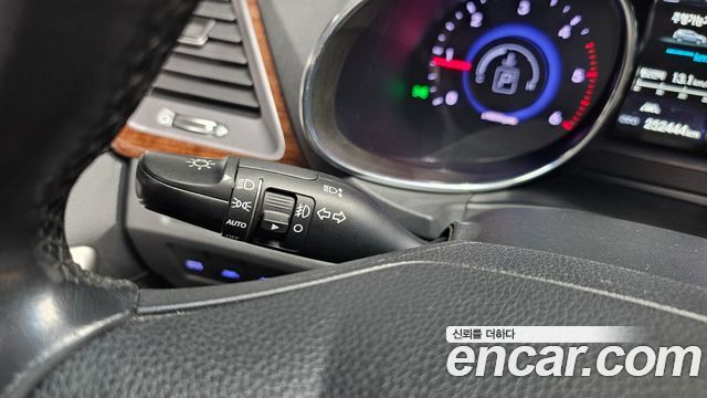 Hyundai Santa Fe (DM) Diesel(e-VGT) 2.0 4WD Exclusive Special 2015 — фото 29