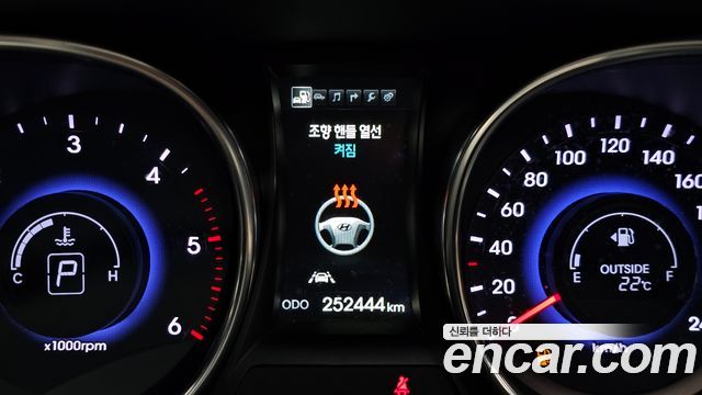 Hyundai Santa Fe (DM) Diesel(e-VGT) 2.0 4WD Exclusive Special 2015 — фото 31
