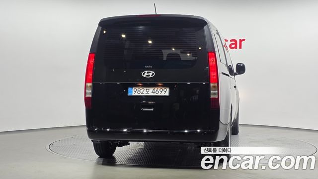Hyundai Staria 2WD Camping Car Special Vehicle 2025 — фото 4