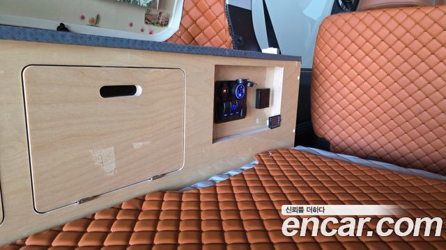 Hyundai Staria 2WD Camping Car Special Vehicle 2025 — фото 17
