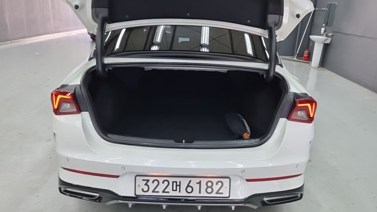 Kia K5 (III) 2.0 Noblesse 2021 — фото 20