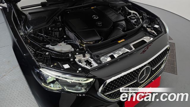 Mercedes-Benz E-Class (W214) E300 4MATIC AMG Line 2025 — фото 6