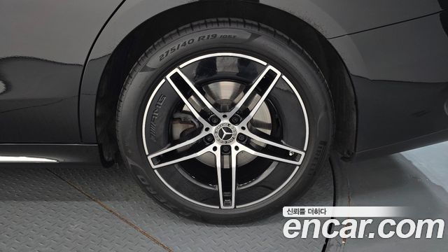Mercedes-Benz E-Class (W214) E300 4MATIC AMG Line 2025 — фото 21