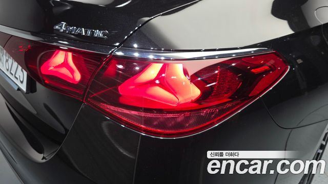 Mercedes-Benz E-Class (W214) E300 4MATIC AMG Line 2025 — фото 23