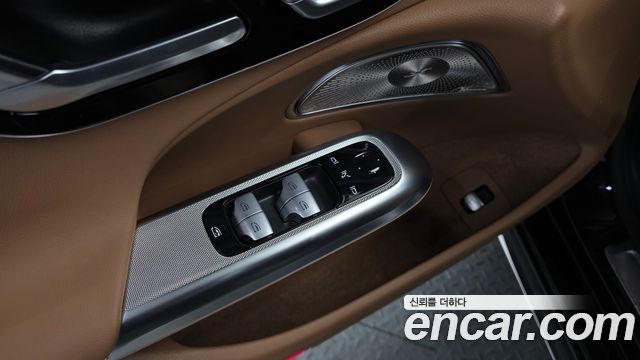 Mercedes-Benz E-Class (W214) E300 4MATIC AMG Line 2025 — фото 27