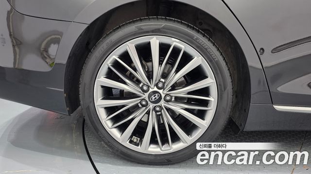 Hyundai Grandeur (IG) 3.0 Exclusive Special 2018 — фото 5
