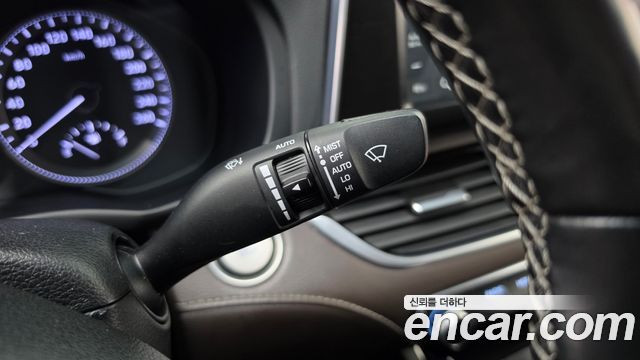 Hyundai Grandeur (IG) 3.0 Exclusive Special 2018 — фото 20
