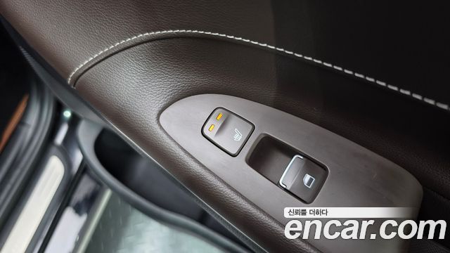 Hyundai Grandeur (IG) 3.0 Exclusive Special 2018 — фото 27