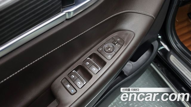 Hyundai Grandeur (IG) 3.0 Exclusive Special 2018 — фото 28