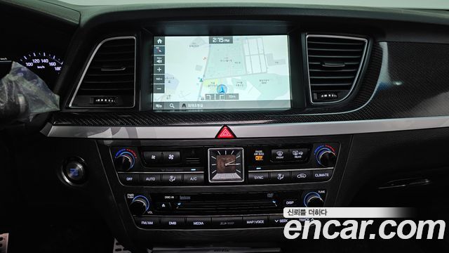 Genesis G80 3.3 T-GDI AWD Sport 2017 — фото 14