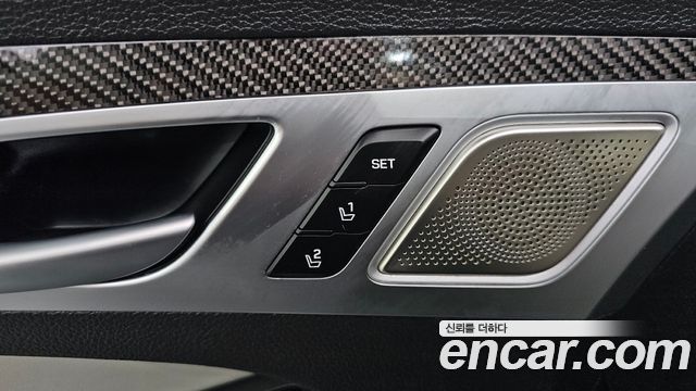 Genesis G80 3.3 T-GDI AWD Sport 2017 — фото 16