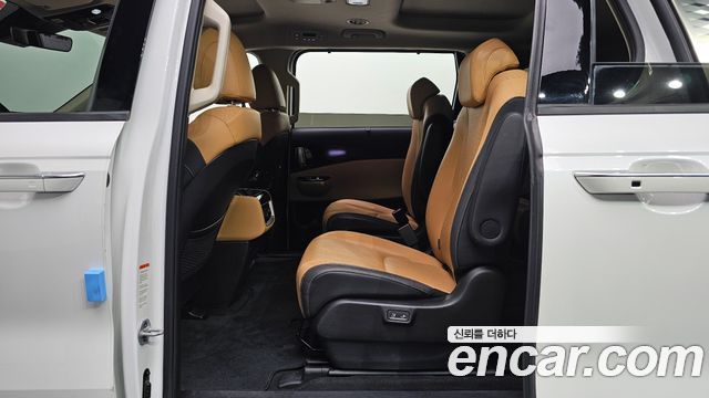 Kia Carnival (IV) Diesel 9-Seater Signature 2023 — фото 16